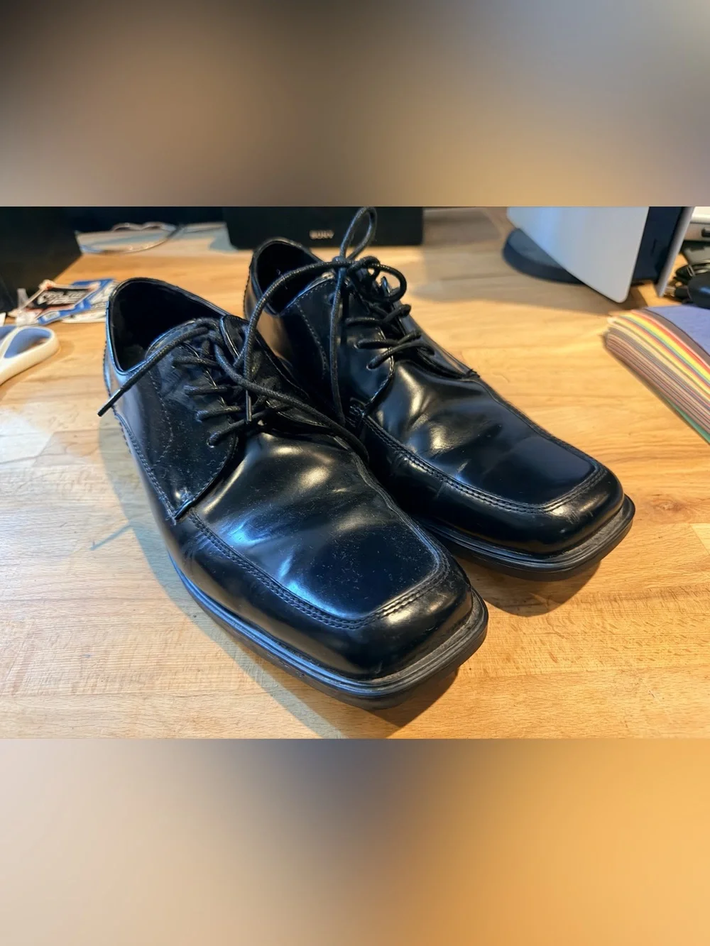 Kenneth Cole Reaction Men's Black Lace-Up Square-Toe Oxfords